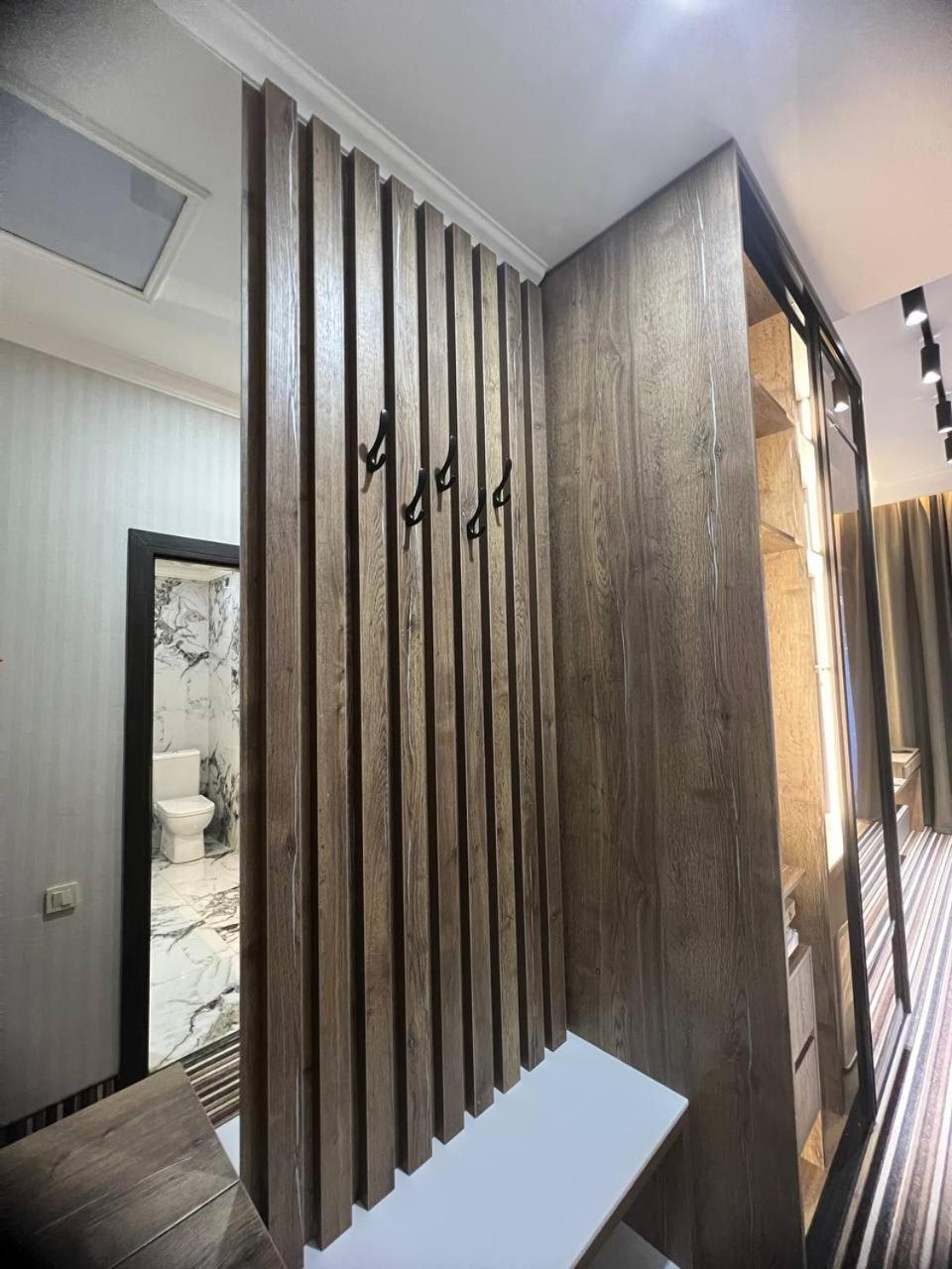 Sapar Standart Hotel Shymkent Ngoại thất bức ảnh