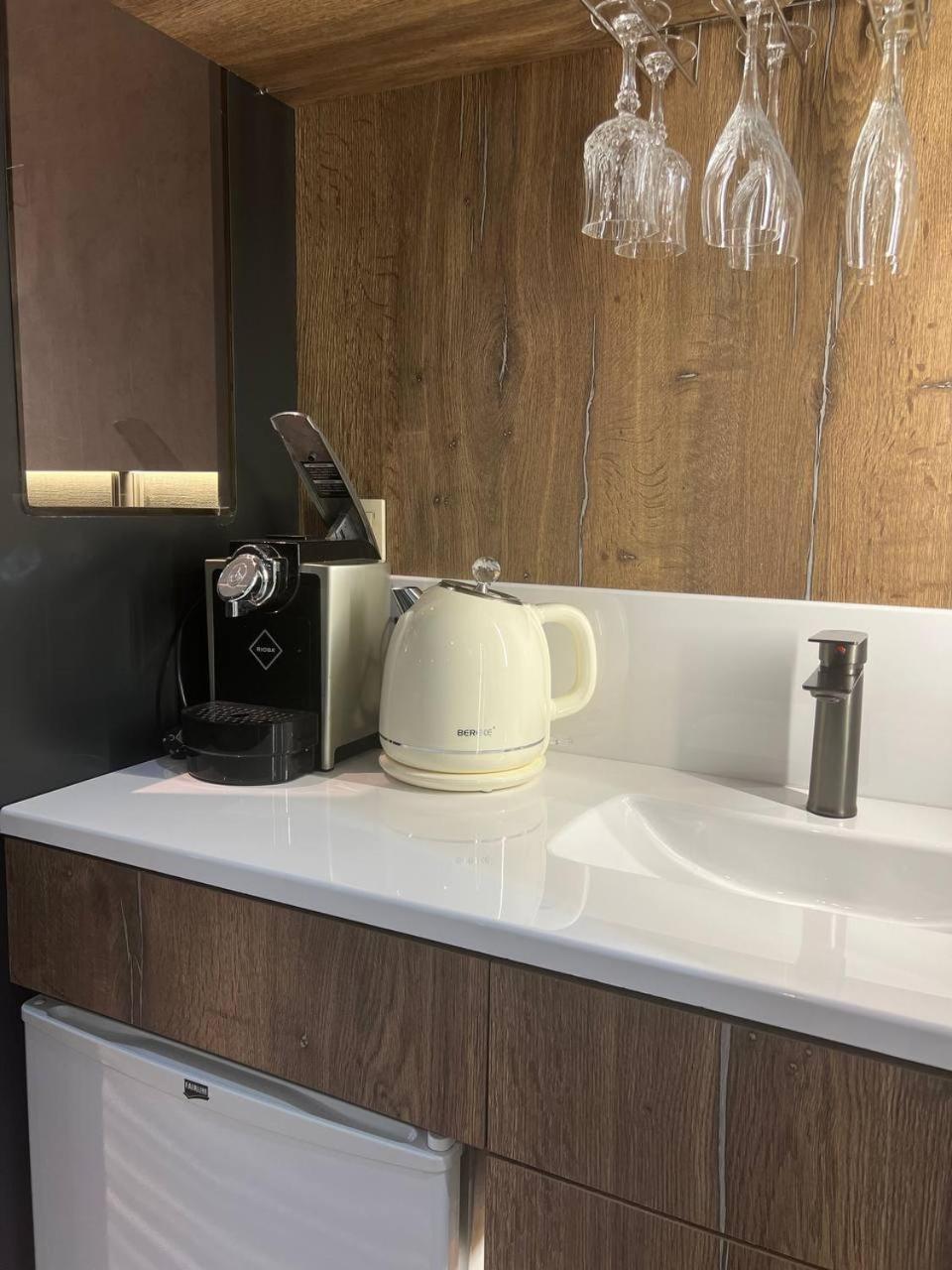 Sapar Standart Hotel Shymkent Ngoại thất bức ảnh
