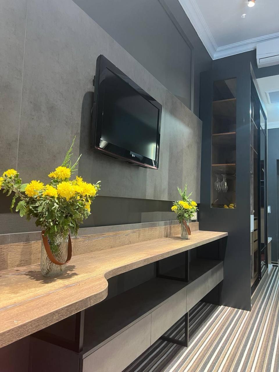 Sapar Standart Hotel Shymkent Ngoại thất bức ảnh