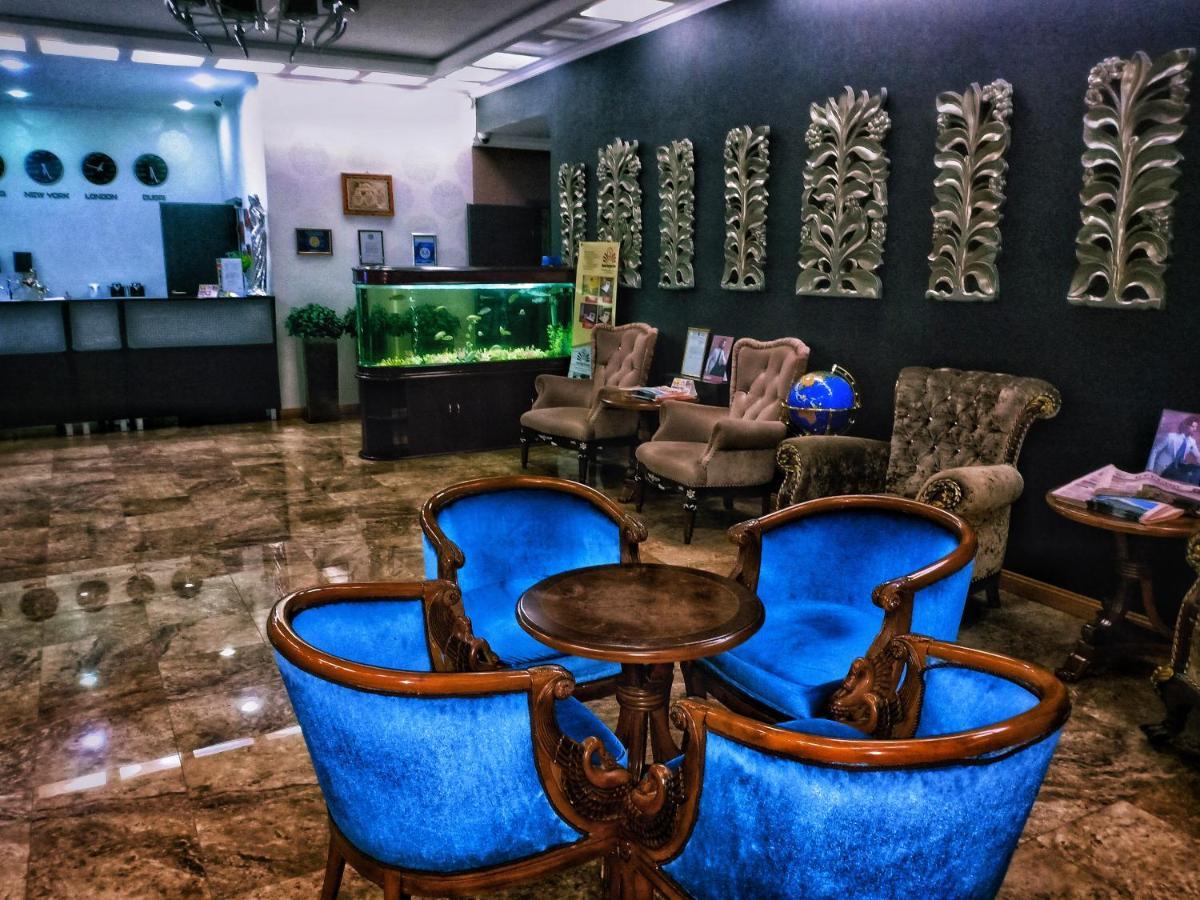Sapar Standart Hotel Shymkent Ngoại thất bức ảnh